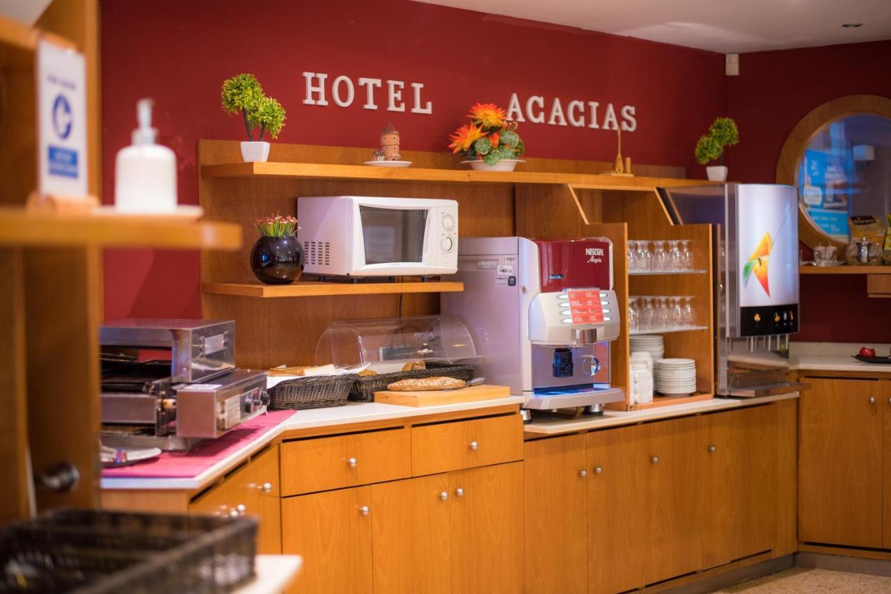Hotel Acacias &