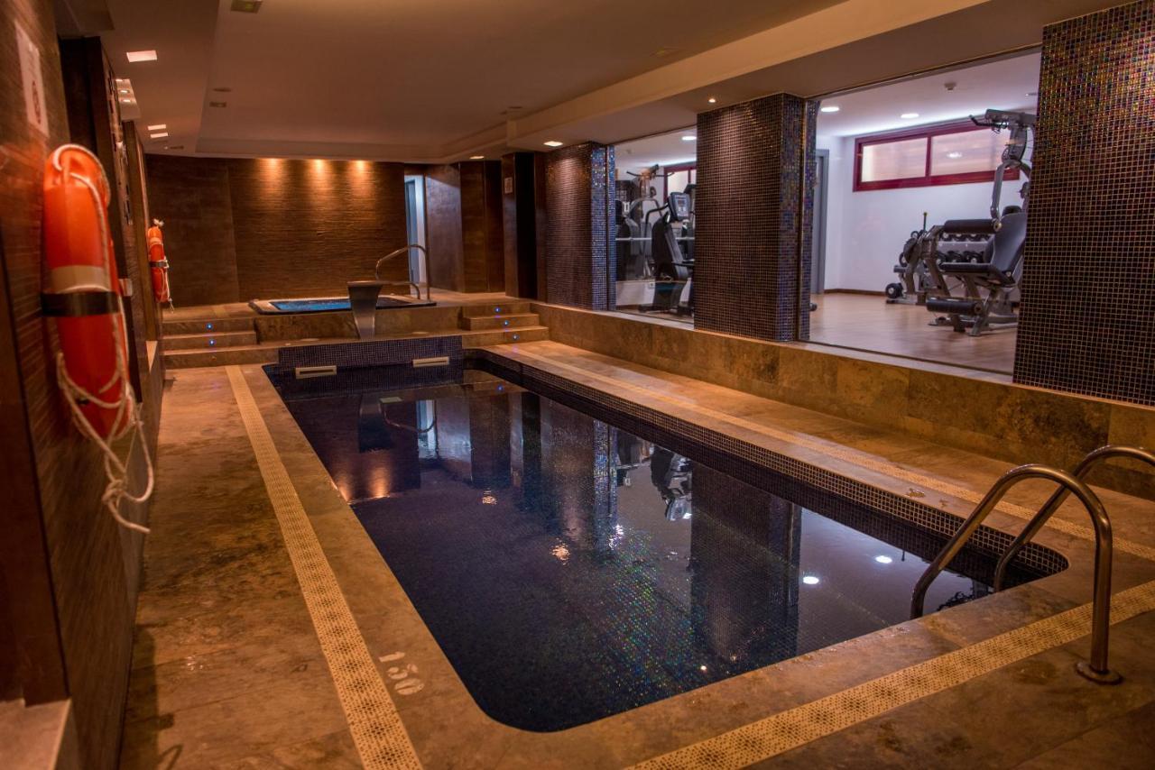 Hotel Acacias &