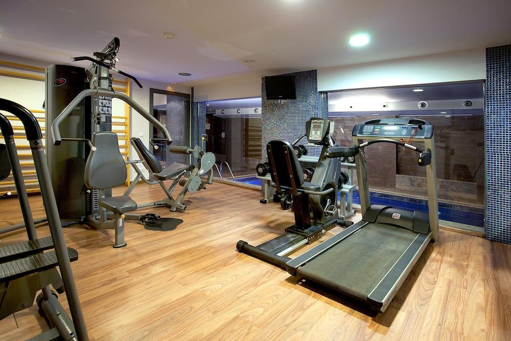 Hotel Acacias & 4*