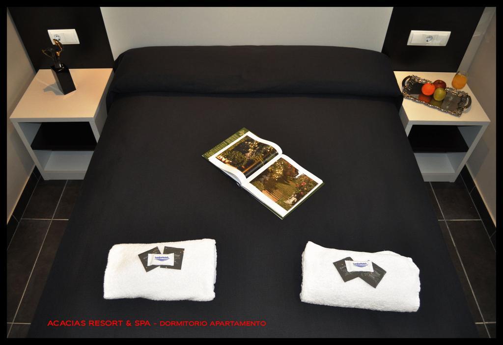 Hotel Acacias &